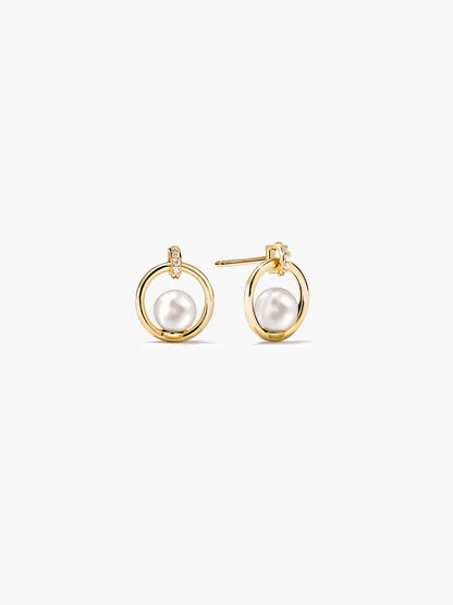 Circle Pearl Studs