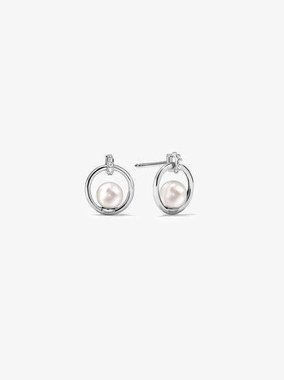 Circle Pearl Studs