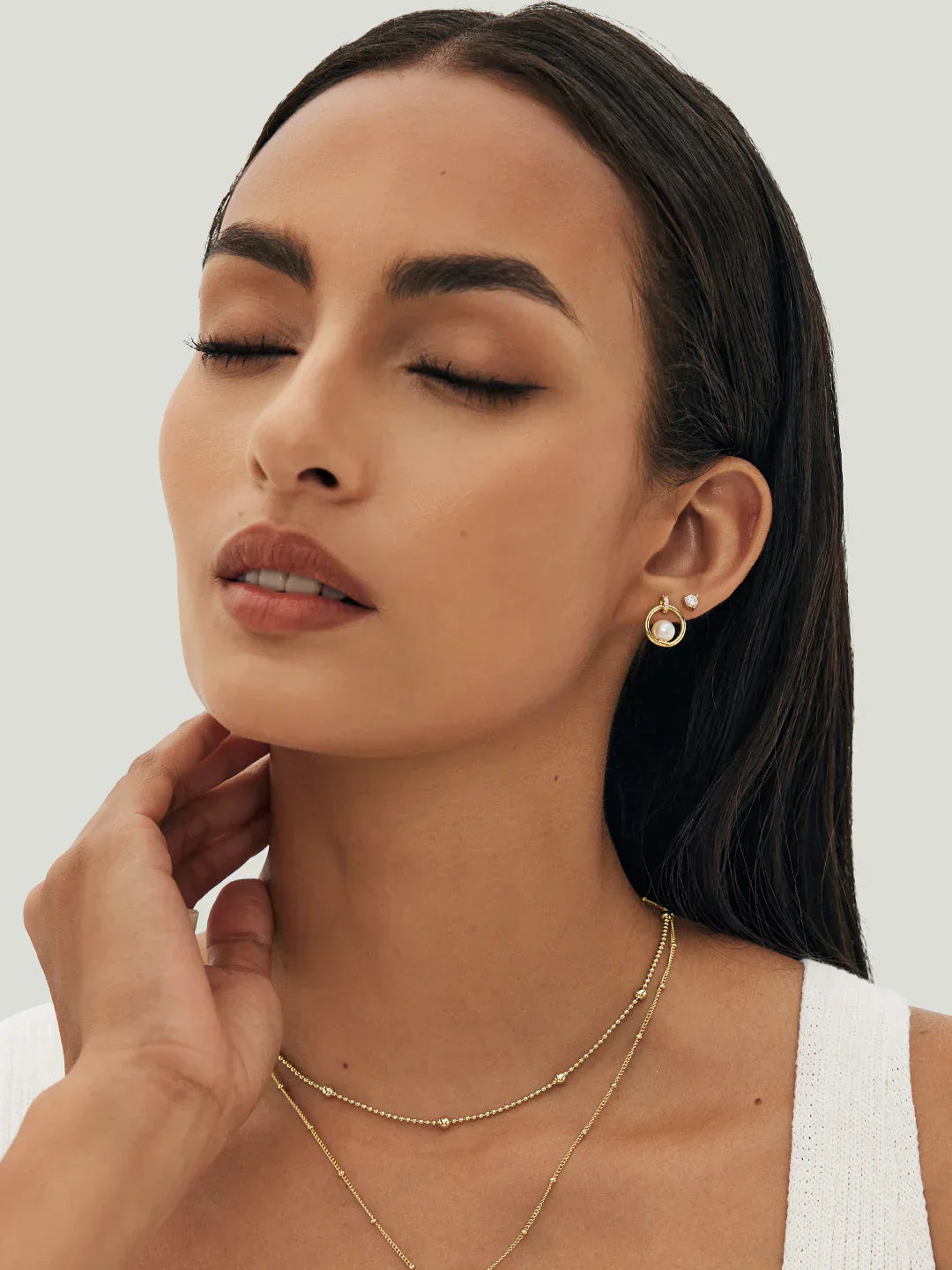 Circle Pearl Studs