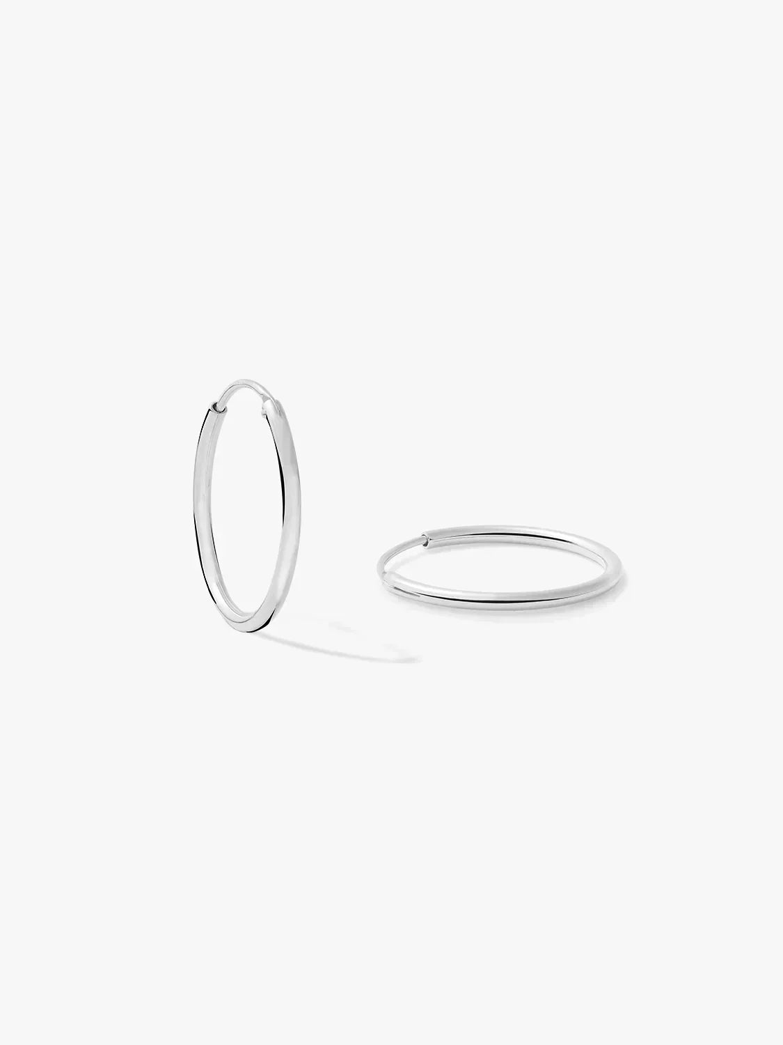 Medium Hoops