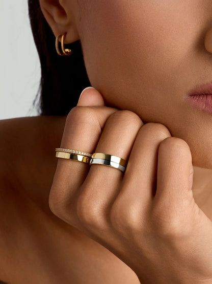Mixed Essential Ring